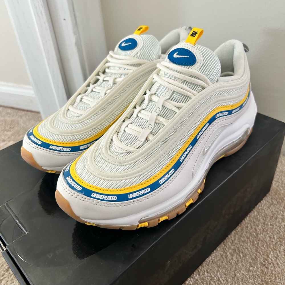 Nike Air Max 97 x Undefeated “UCLA Bruins” Cream/Blue/Yellow sz 6